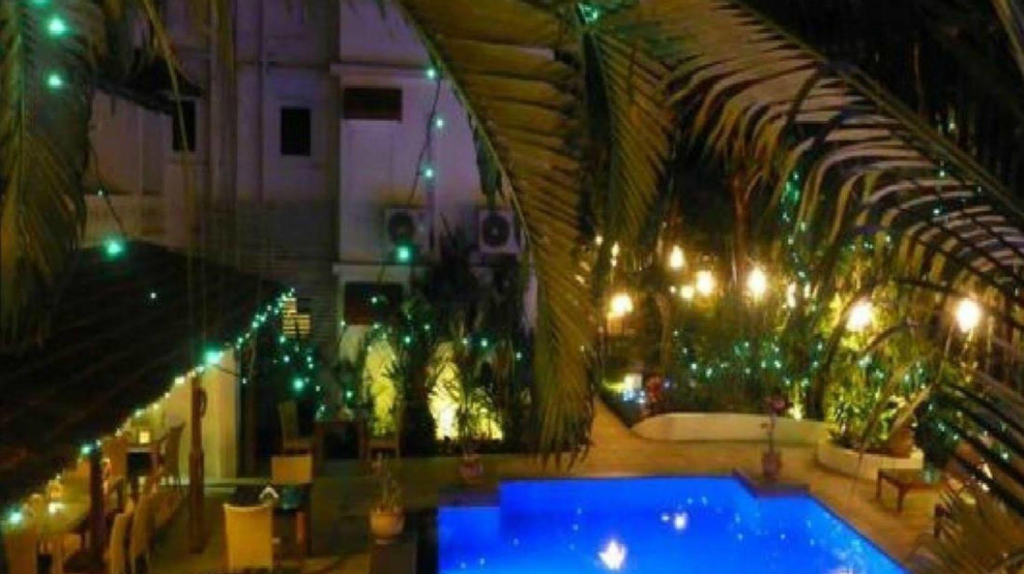 Casablanca Beach Resort Candolim Eksteriør bilde